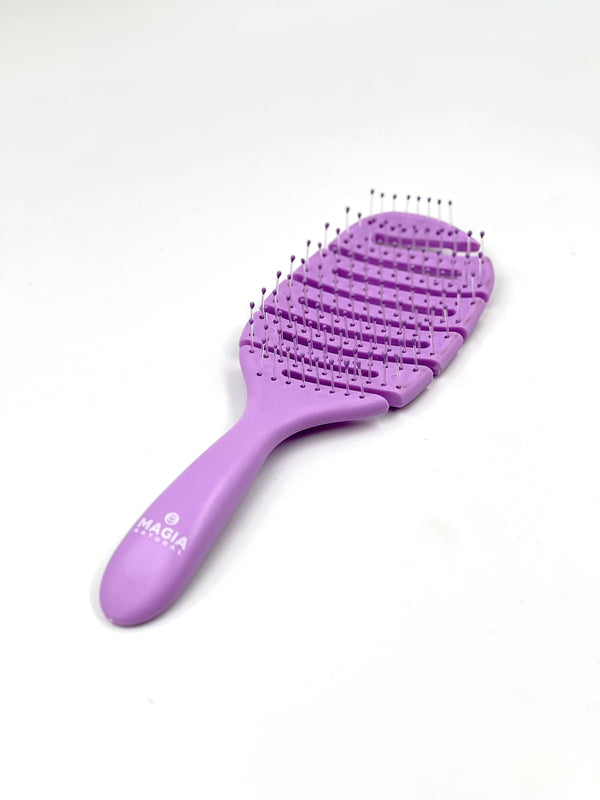 LIGHTWEIGHT DETANGLING BRUSH
