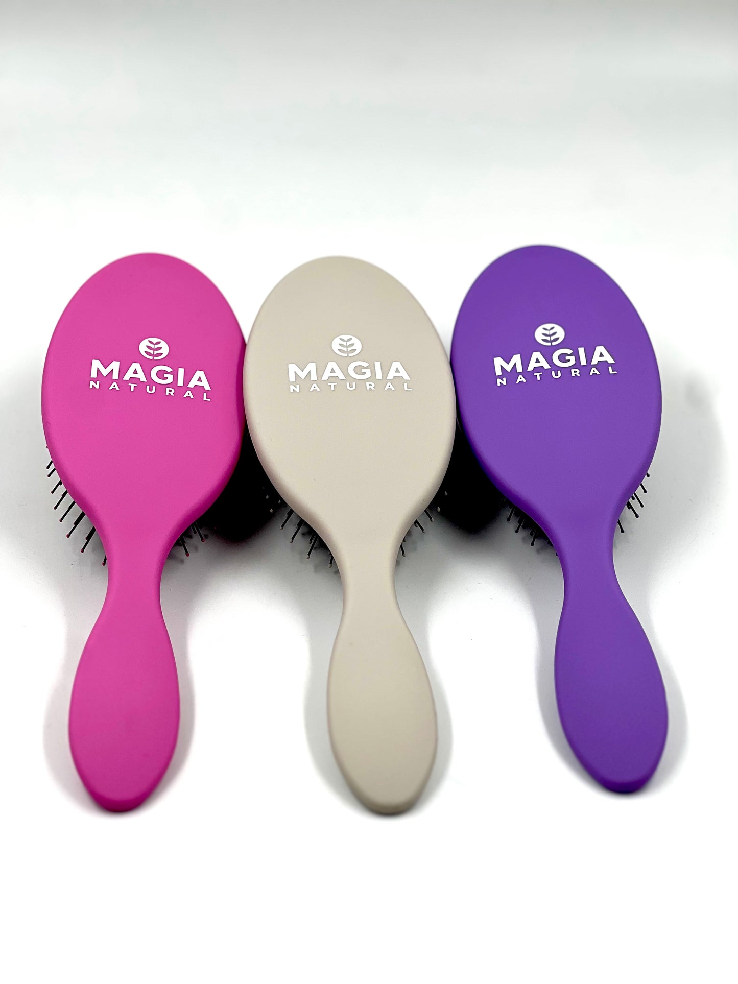 CEPILLO OVAL CON ALMOHADILLA