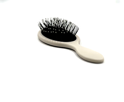 CEPILLO OVAL CON ALMOHADILLA